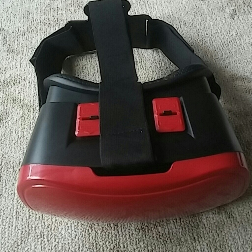 VR-Virtual Reality headset-RED - Picture 2 of 3